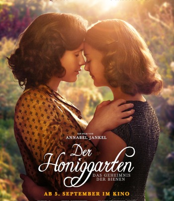 Der Honiggarten - Das Geheimnis der Bienen (Tell It to the Bees) | Großbritannien, Schweden 2018 | Anna Paquin, Holliday Grainger | Regie: Annabel Jankel | Drama, Romantik | Erfahre mehr auf LezMedia.